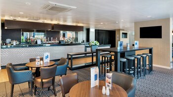 Holiday Inn Express Leigh - Sports Village, An Ihg Hotel
