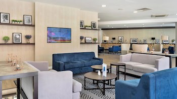Holiday Inn Express Leigh - Sports Village, An Ihg Hotel