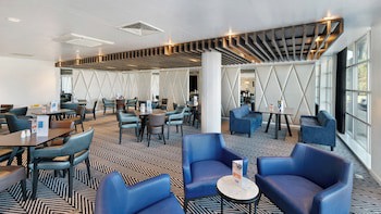 Holiday Inn Express Leigh - Sports Village, An Ihg Hotel