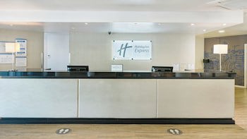 Holiday Inn Express Leigh - Sports Village, An Ihg Hotel