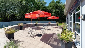 Holiday Inn Express Leigh - Sports Village, An Ihg Hotel