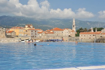 Avala Resort & Villas
