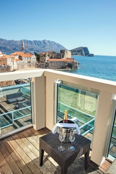 Avala Resort & Villas