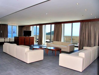 Avala Resort & Villas