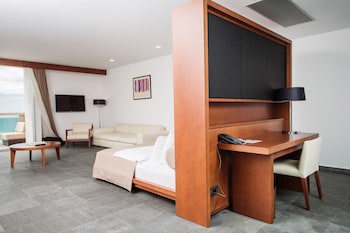 Avala Resort & Villas