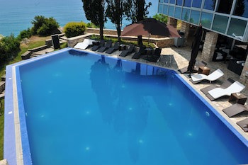 Avala Resort & Villas