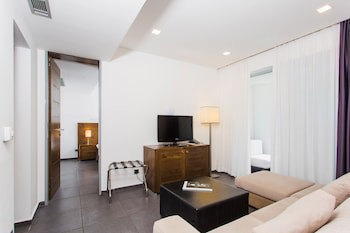 Avala Resort & Villas