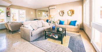 Flipflop Surfing Playa Apartments