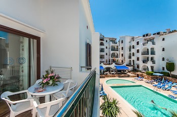 Flipflop Surfing Playa Apartments