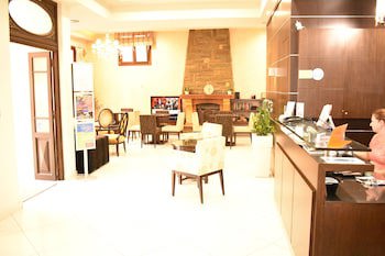 Manessi City Hotel