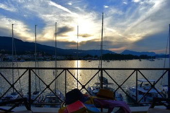 Manessi City Hotel