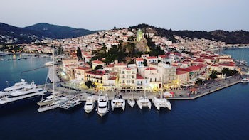 Manessi City Hotel