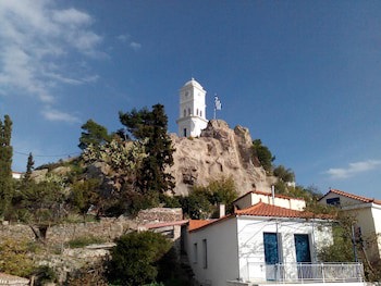 Manessi City Hotel