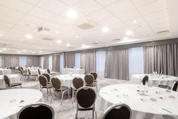 Holiday Inn Stevenage, An Ihg Hotel
