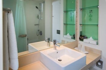 Holiday Inn Stevenage, An Ihg Hotel