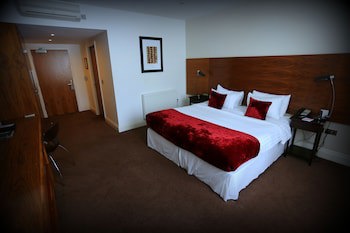 Best Western Plus Aston Hall Hotel