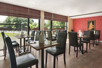 Ramada By Wyndham Oldbury Birmingham