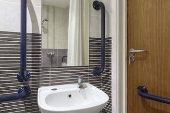 Ramada By Wyndham Oldbury Birmingham