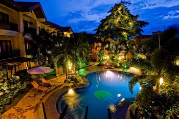 Boracay Tropics Resort Hotel
