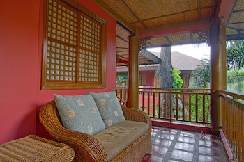 Boracay Tropics Resort Hotel