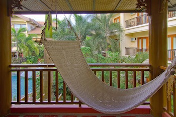 Boracay Tropics Resort Hotel