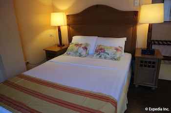Boracay Tropics Resort Hotel