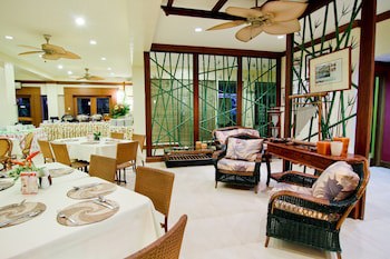 Boracay Tropics Resort Hotel