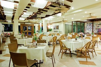 Boracay Tropics Resort Hotel