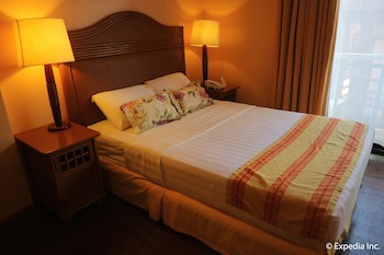 Boracay Tropics Resort Hotel
