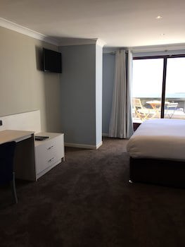 Dalmeny Resort Hotel