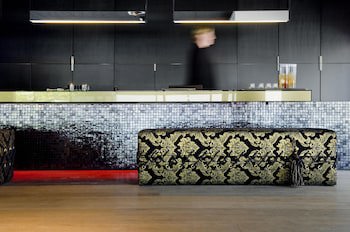 Carbon Hotel - Different Hotels