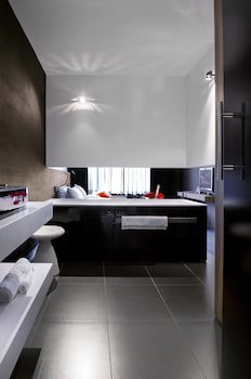 Carbon Hotel - Different Hotels