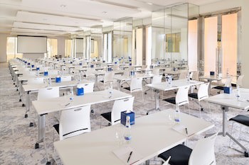 Arjaan By Rotana Dubai Media City
