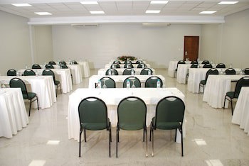Gran Hotel Stella Maris Urban Resort & Conventions