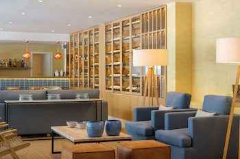Malibu Foz Hotel - La Maison Younan
