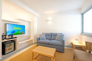 Malibu Foz Hotel - La Maison Younan