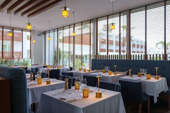 Malibu Foz Hotel - La Maison Younan