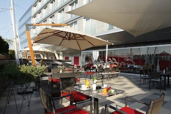 Golden Tulip Zira Belgrade