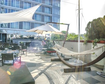Golden Tulip Zira Belgrade