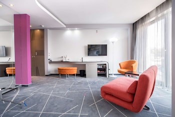 Golden Tulip Zira Belgrade
