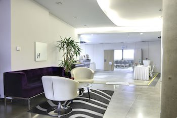 Golden Tulip Zira Belgrade