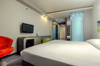 Golden Tulip Zira Belgrade