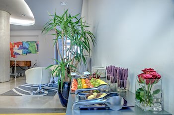 Golden Tulip Zira Belgrade