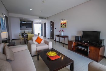 Thunderbird Resorts - Poro Point