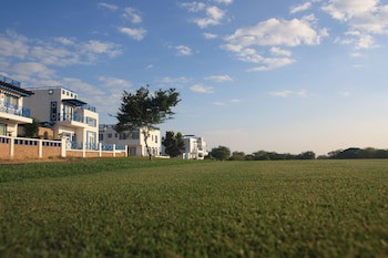 Thunderbird Resorts - Poro Point