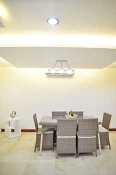 Thunderbird Resorts - Poro Point