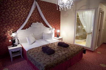 Grand Rose Spa Hotel