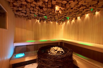 Grand Rose Spa Hotel