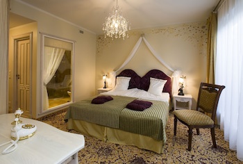 Grand Rose Spa Hotel