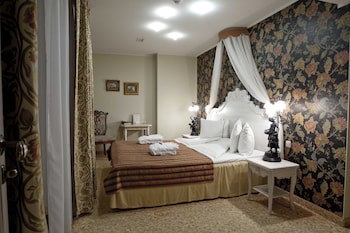 Grand Rose Spa Hotel